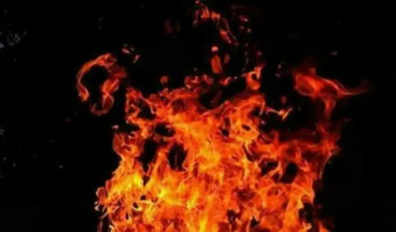 గద్వాల నయీ మసీదులో అగ్నిప్రమాదం..