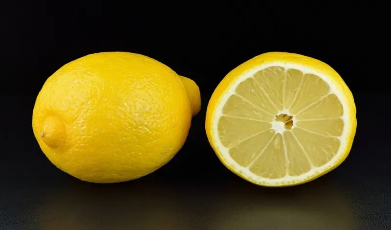 Health Tips: ये है 'जादुई' गंधराज नींबू, Body Detox कर चेहरे पर लाएगा Natural Glow