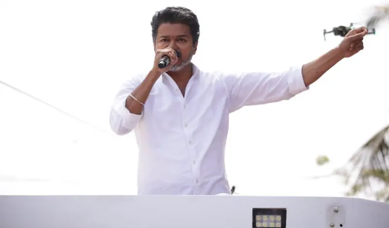 விஜய் எவ்வளவு சொல்லியும் கேட்காத பெண்கள்!.. 2 பேர் மயக்கம்.. திருச்சியில் பரபரப்பு...