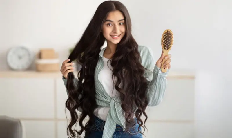 চুল পড়া বন্ধ হচ্ছে না? এই খাবারগুলো খান- ১ঝলক