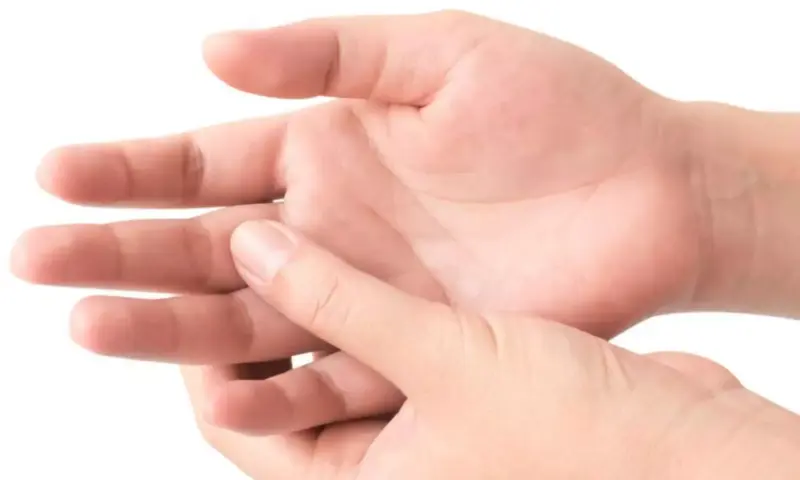 जानें शरीर के किस अंग में खुजली होना माना जाता है शुभ