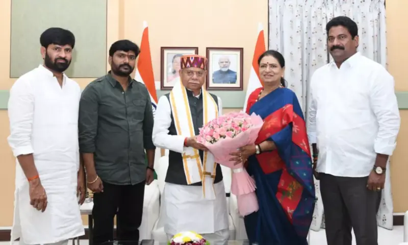 Hyderabad: తెలంగాణ గవర్నర్ శివ ప్రతాప్ శుక్లాతో భేటీ అయిన డీకే అరుణ!