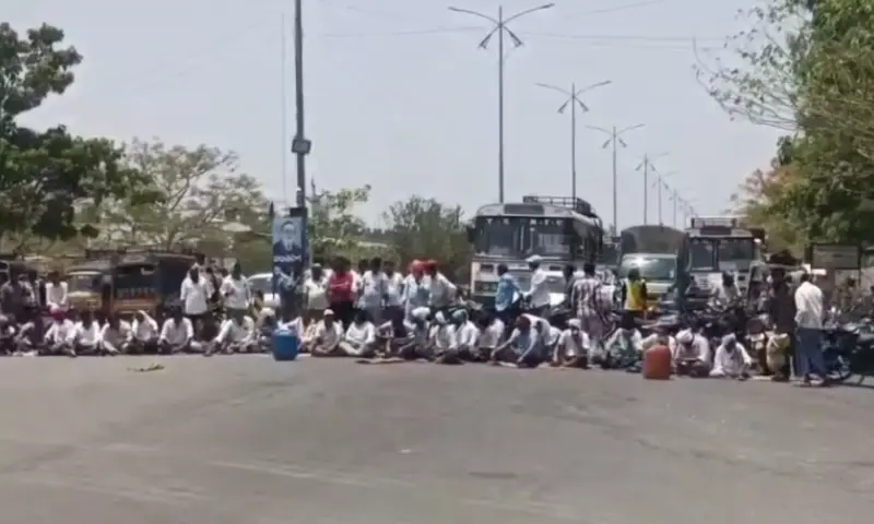 Sarangapur: నిలిచిపోయిన రవాణా.. వరి కొనుగోళ్లపై రణం