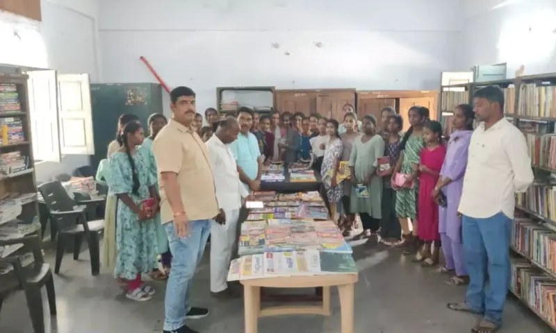 Dubbaka: దుబ్బాకలో ఘనంగా 'లైబ్రరీ డే' వేడుకలు