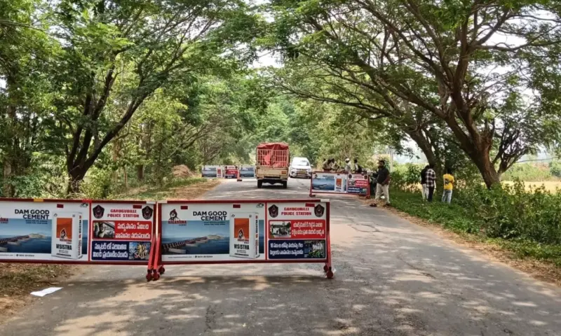 Parvathipuram: మన్యం జిల్లా హైవేపై పోలీసుల స్పెషల్ స్కెచ్.. వాహనాలకు బ్రేక్!