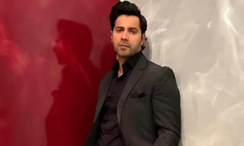 Varun Dhawan Looks Annoyed, Attempts To Take Away Fan's Phone Outside Wankhede Stadium. Video Surfaces