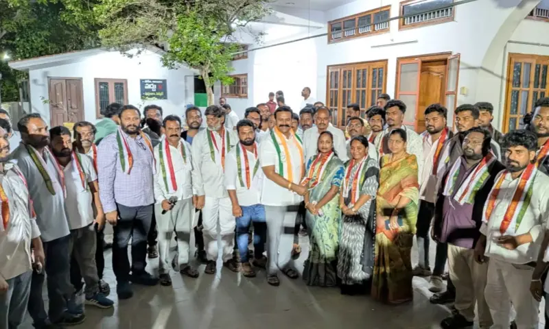 Suryapet: సూర్యాపేటలో కాంగ్రెస్ బలోపేతం.. 'హస్తం' గూటికి బీజేపీ కౌన్సిలర్!