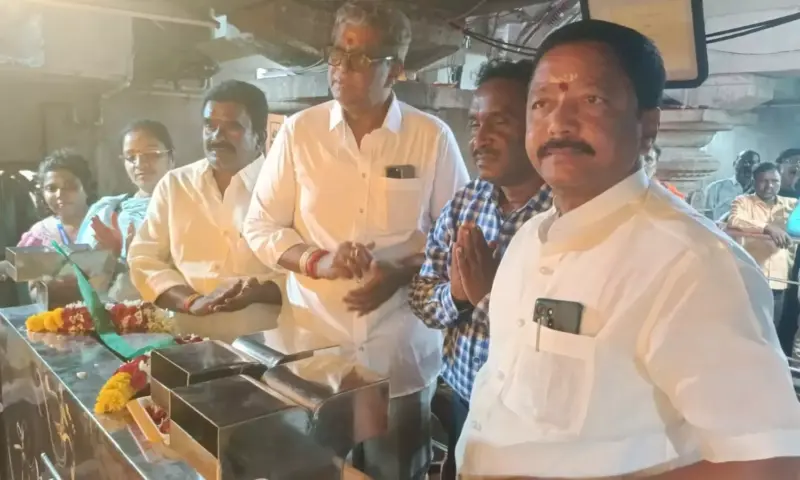 Nandyal: నందవరం చౌడేశ్వరి దేవి ఆలయానికి ఏపీజీబీ స్టీల్ హుండీల విరాళం
