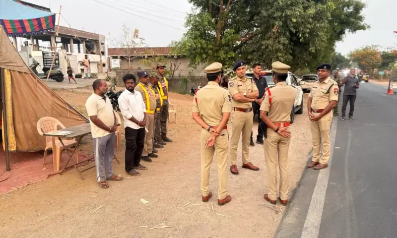 Karimnagar: బక్రీద్ నేపథ్యంలో పశువుల అక్రమ రవాణాపై పోలీసుల ఉక్కుపాదం