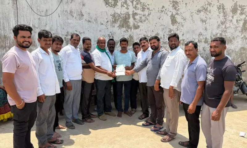 Siddipet: సిఎం రిలీఫ్ ఫండ్ చెక్కును అందజేశిన ఎయంసి చైర్మన్ కనుకయ్య