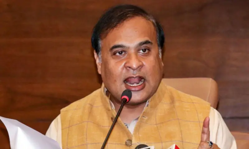 Assam CM orders history textbooks rewrite, claims Bagh Hazarika never fought at Saraighat