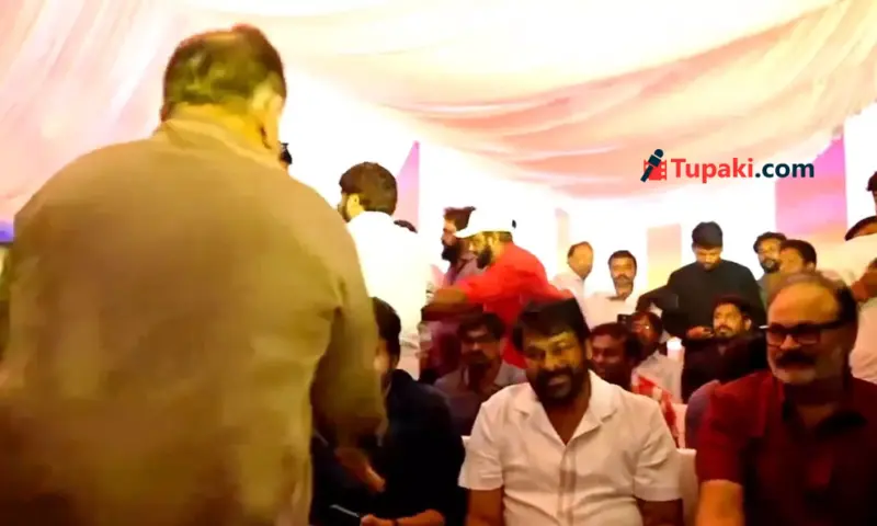 అల్లు బాస్ ను మెగా బ్రదర్స్ అవమానించారా? అసలు నిజమేంటి?
