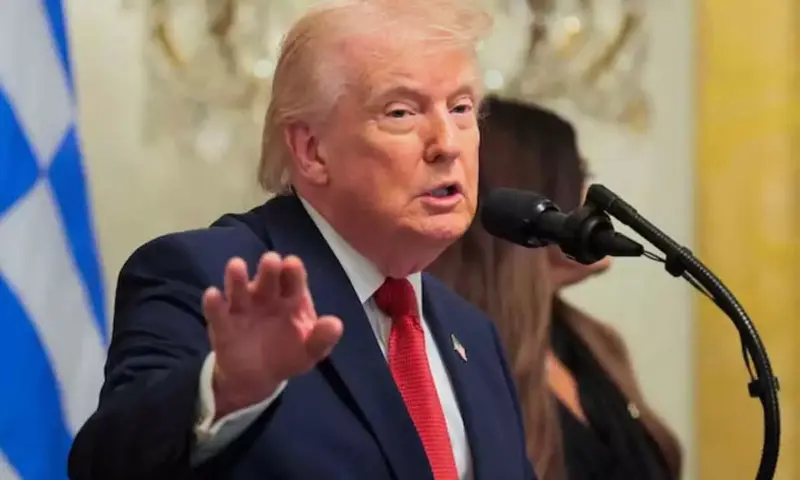 Trump pushes tariffs, targets China