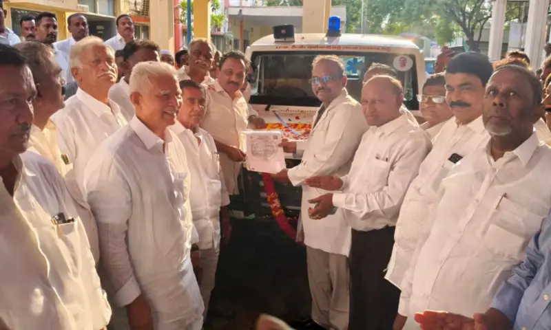 Karimnagar: కరీంనగర్ డీసీసీ ఆఫీస్‌లో కాంగ్రెస్ పొలిటికల్ అఫైర్స్ కమిటీ భేటీ