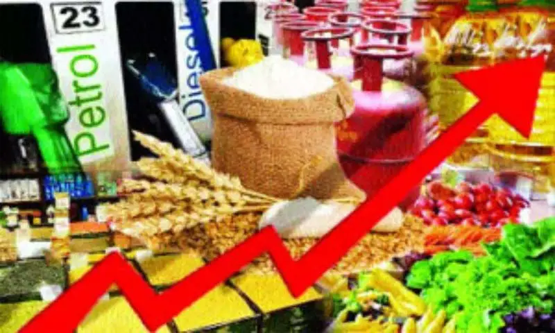 సామాన్య ప్రజలపై ధరల పిడుగులు