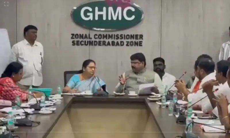 Secunderabad: ఎమ్మెల్యే ఏసీలో.. పిల్లలు ఎండలో.. అధికారులపై ఆదం సంతోష్ ఫైర్