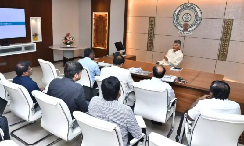 Amaravati: ఎండల తీవ్రతపై సీఎం చంద్రబాబు అత్యవసర సమీక్ష
