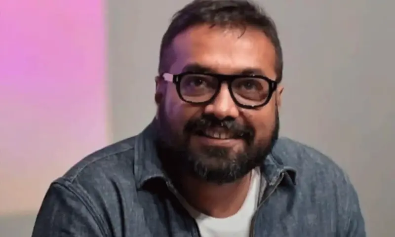 ప్రముఖ దర్శకుడిపై కోర్ట్ నాన్ బెయిలబుల్ వారెంట్ జారీ