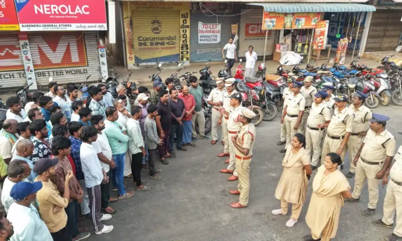Nellore: కలిగిరిలో పోలీసుల 'కార్డన్ అండ్ సెర్చ్'