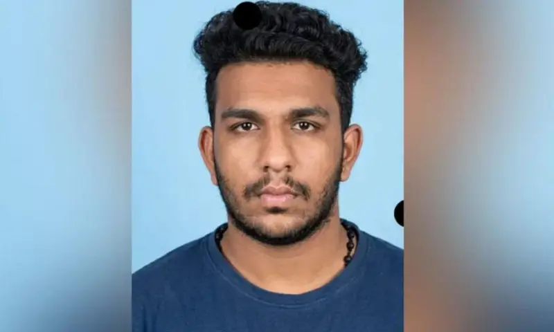 കെ എസ് ആര്‍ ടി സി ബസ് ബൈക്കിലിടിച്ച്‌ മെഡിക്കല്‍ വിദ്യാര്‍ഥി മരിച്ചു