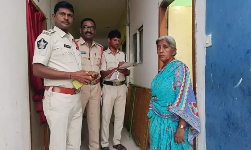 Atmakur: ఆత్మకూరు టిడ్కో గృహాల్లో పోలీసుల మెరుపు దాడి!