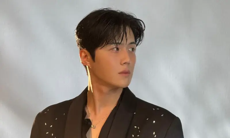 Can This Love Be Translated Star Kim Seon Ho Under Fire For Describing His Dating Style!