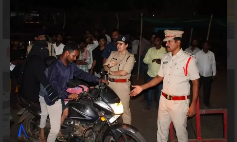 Vikarabad: వికారాబాద్‌లో అర్ధరాత్రి ఆపరేషన్.. రోడ్డుపైకి ఎస్పీ!