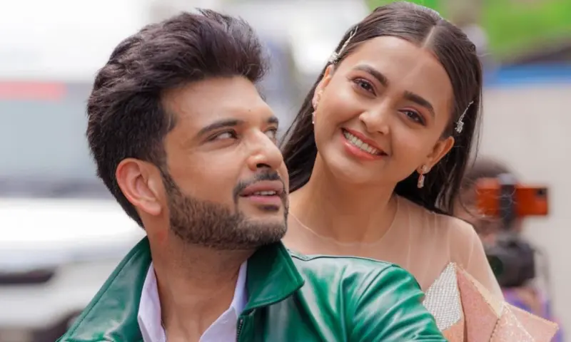 Twitter Post Claims Tejasswi Prakash, Karan Kundrra Are Married!