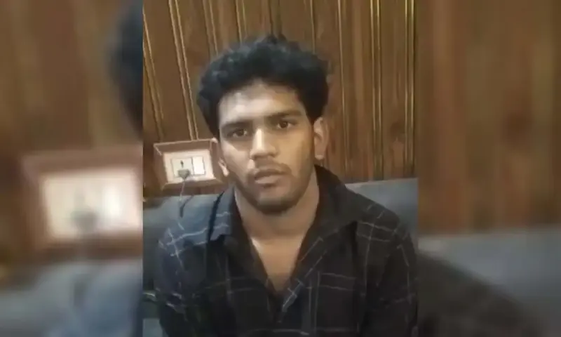 హైదరాబాద్ 'సీరియల్ రోమియో' అరెస్ట్: ప్రేమ పేరుతో 10 మందికి టోకరా
