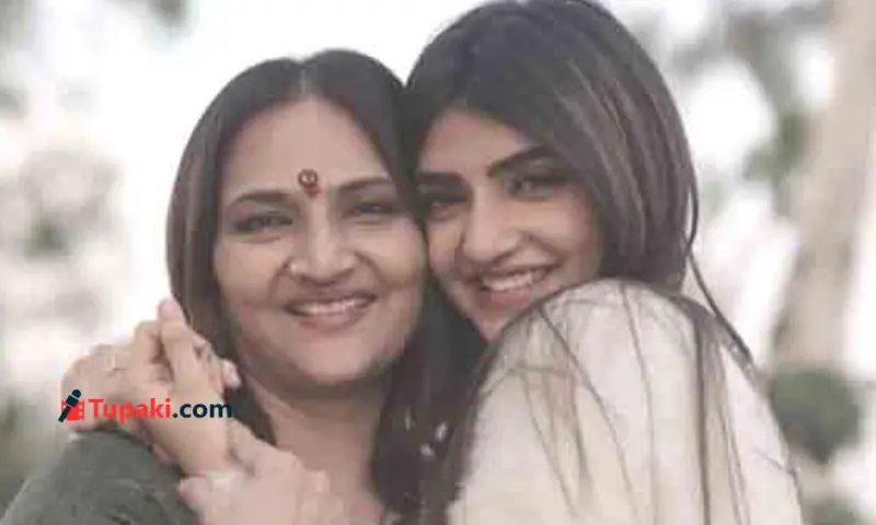 క్రికెటర్తో ప్రేమాయణం? శ్రీలీల తల్లి క్లారిటీ ఇదే..
