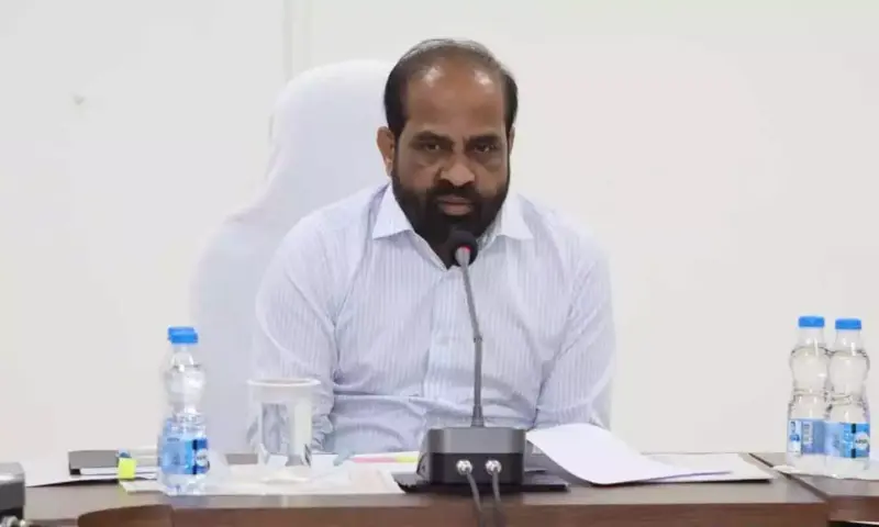 ఏపీ ప్రభుత్వ సంచలన నిర్ణయం.. 51 మంది ప్రభుత్వ వైద్యులకు ఉద్వాసన
