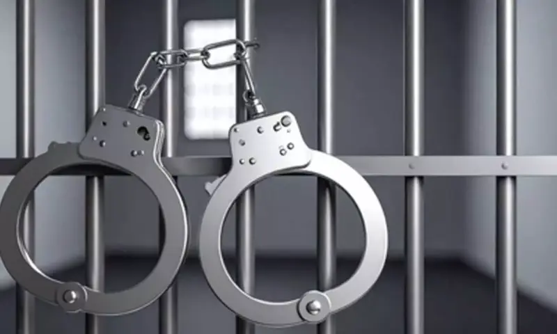 Two Bihar govt officials arrested for allegedly accepting Rs 40,000 bribe in Purnea