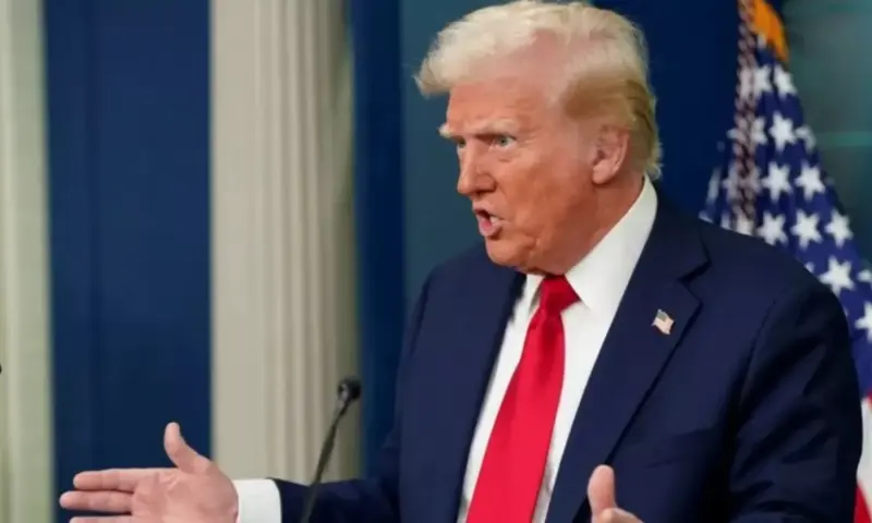 Trump :మాలో ఒక గూఢచారి ఉన్నాడు: ట్రంప్‌