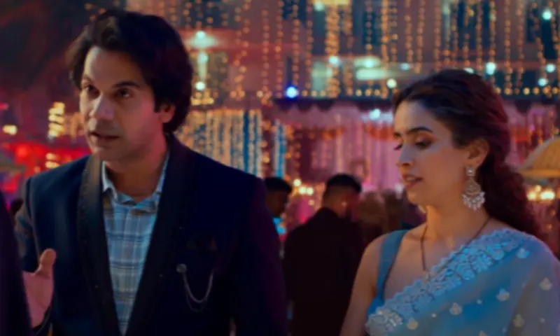 Toaster Review: Rajkummar Rao, Sanya Malhotra Film Is A Patchy Dark Comedy With Occasional Gags!