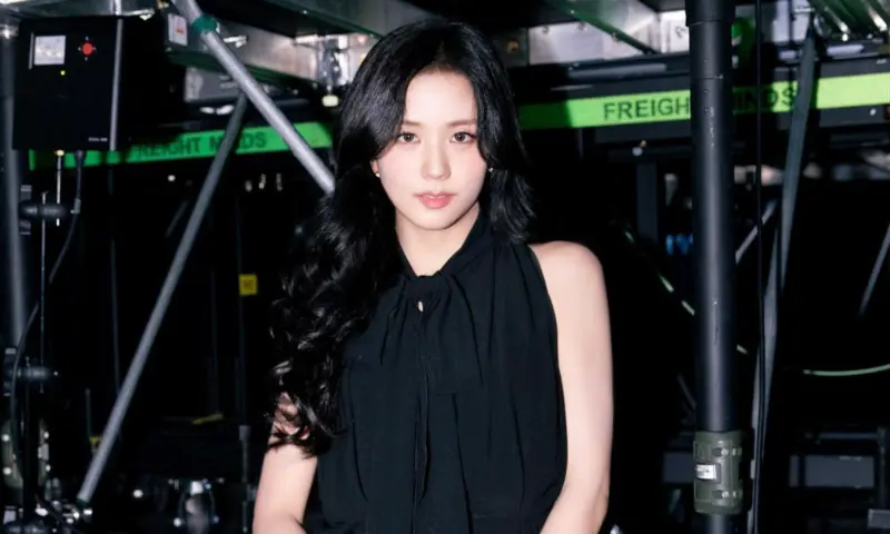 Did Fashion Designer Call Out BLACKPINK's Jisoo For Not Returning Clothes? Controversy Explained