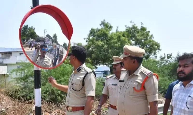 SP Orders Safety Steps At Accident-Prone Highway Curve In Markapur