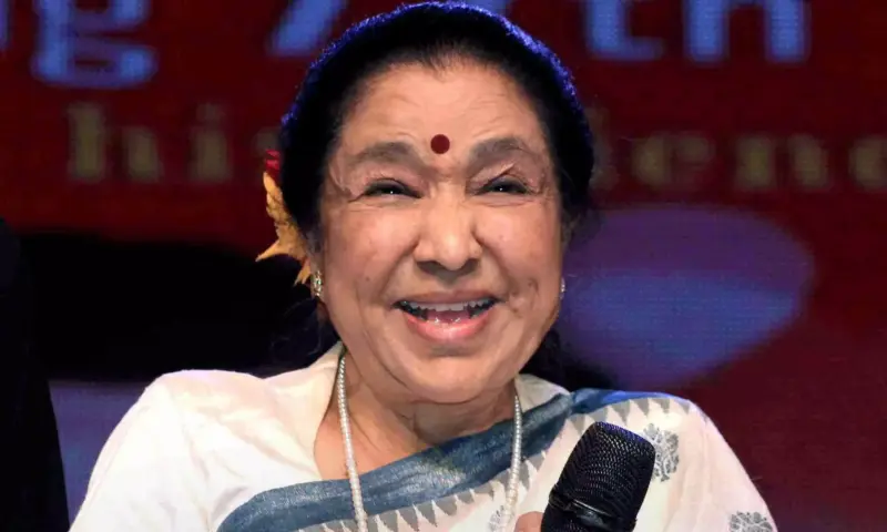 10 eternal Asha Bhosle songs that India could never stop humming