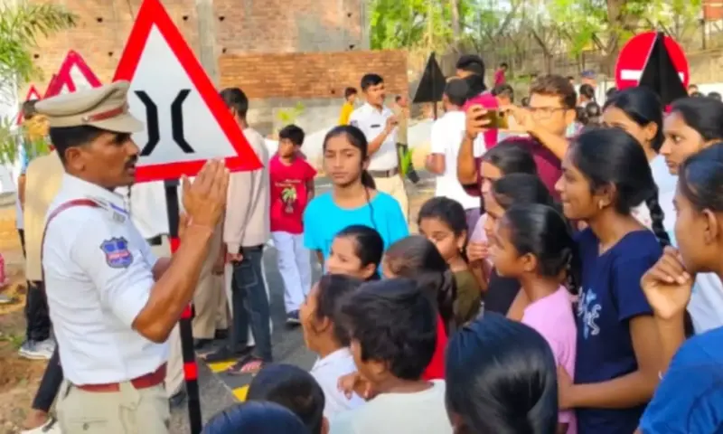 Adilabad: ఆదిలాబాద్ చరిత్రలోనే తొలిసారి.. పోలీసుల సమ్మర్ క్యాంప్!