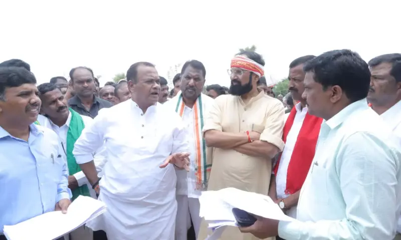 Nalgonda: నల్లగొండలో మంత్రుల పర్యటన.. చివరి గింజ వరకు కొంటాం!