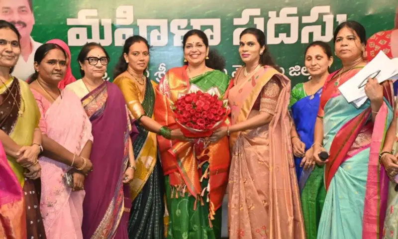 Nellore: మహిళా విభాగం పటిష్టతే లక్ష్యం నెల్లూరు సదస్సులో కాకాణి పూజిత