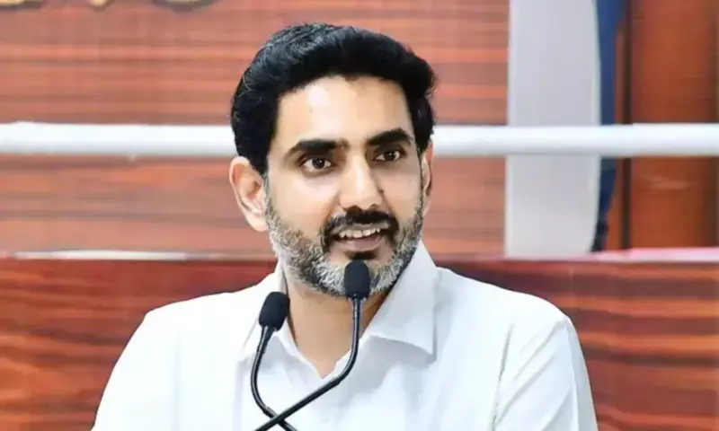 Nara Lokesh: అమరావతికి గ్రహణం వీడింది.. ఇళ్ల ముందు దీపాలు వెలిగించి వేడుక చేసుకుందాం!