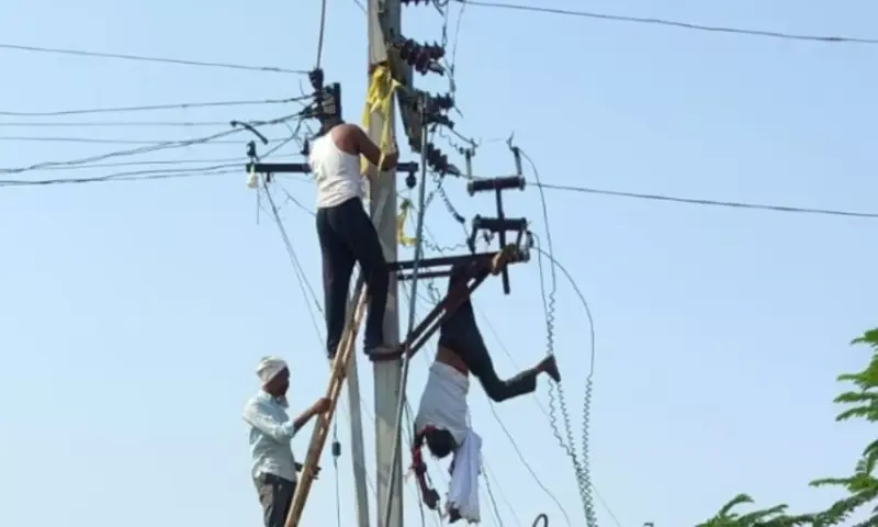 Kamareddy: సహాయం చేసే మానవత్వం కాస్త ప్రాణం తీసింది!