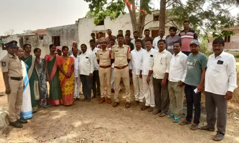 Bhumpally: సిసి కెమెరాలు ప్రారంభించిన సిఐ రాజేష్