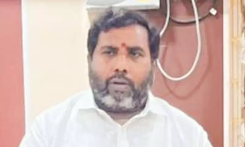 Toddy tappers' welfare priority: Sattibabu