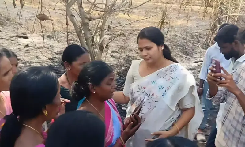 Nirmal: కనుగుట్ట బాధిత రైతులకు కల్వకుంట్ల కవిత పరామర్శ