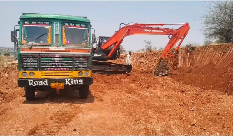 Kodumur: మంత్రి పర్యటనలోనే మైనింగ్ మాఫియా దందా.. కోడుమూరులో ఘోరం!