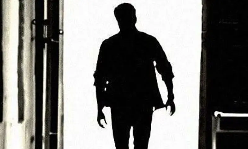 కెమెరా ముందుకొస్తారా? రాజకీయాలకే పరిమితమా?