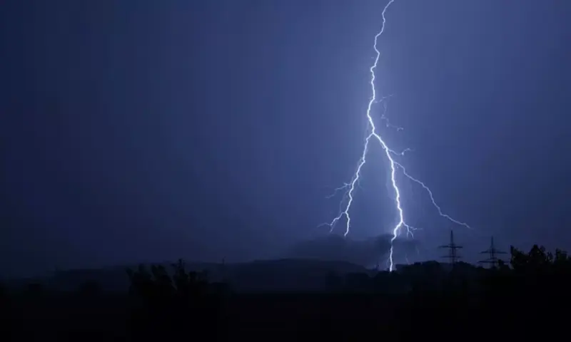 Weather Update : తెలుగు రాష్ట్రాలకు పిడుగుల గండం.. రాబోయే 3 రోజులు బీభత్సమైన వర్షాలు.. వాతావరణ శాఖ హెచ్చరిక