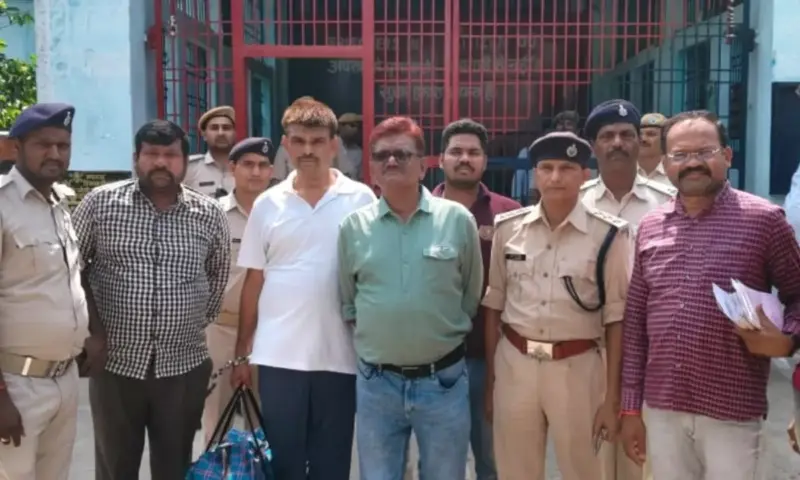 Prime Accused in PMJ Jewellery Heist Brought to Karimnagar