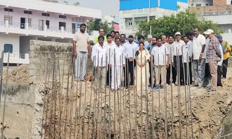 Suryapet: 47వ వార్డులో నాలా బ్రిడ్జి పనుల పరిశీలన.. త్వరలోనే స్వస్తి!